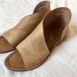 Free People Mont Blanc Sandals! Great Neutral Color! Size 38!
